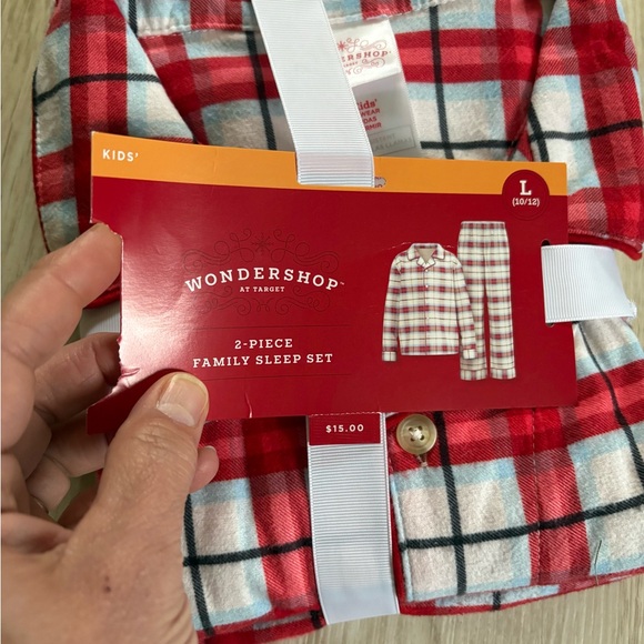 Wondershop Red and White Plaid Kids Pajama Set - Picture 6 of 7